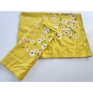 Vintage 60s floral pillowcases, golden yellow, roses & daisy flowers, Pepperell